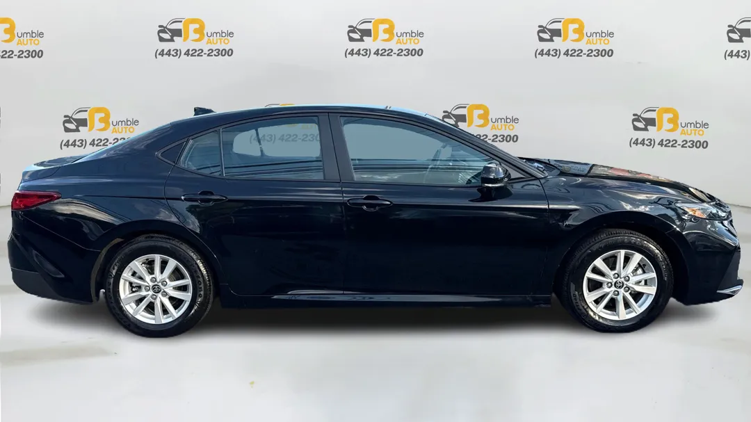 Toyota Camry photo 4