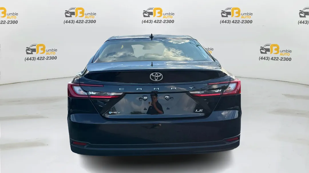 Toyota Camry photo 6