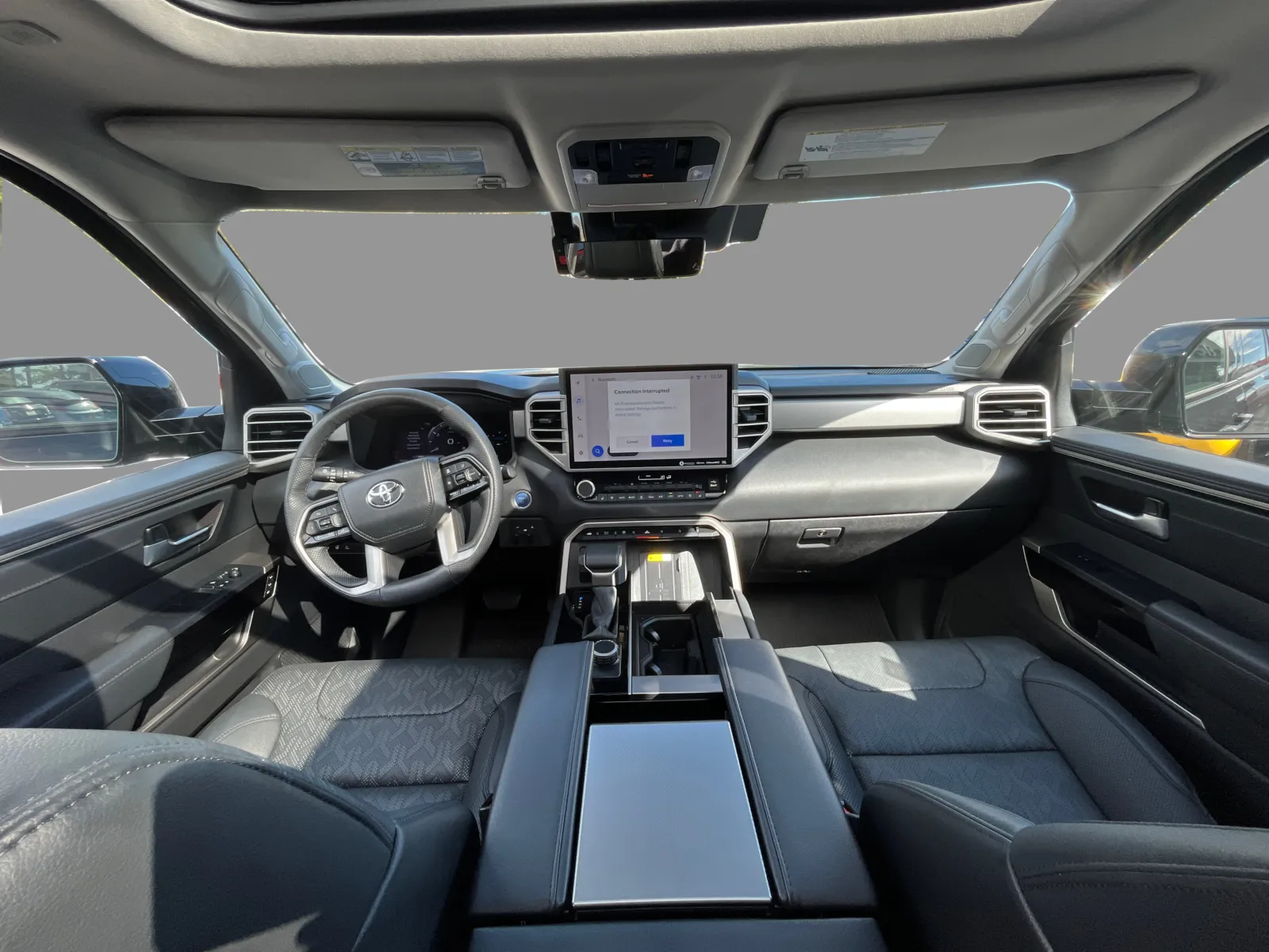 Toyota Sequoia photo 23