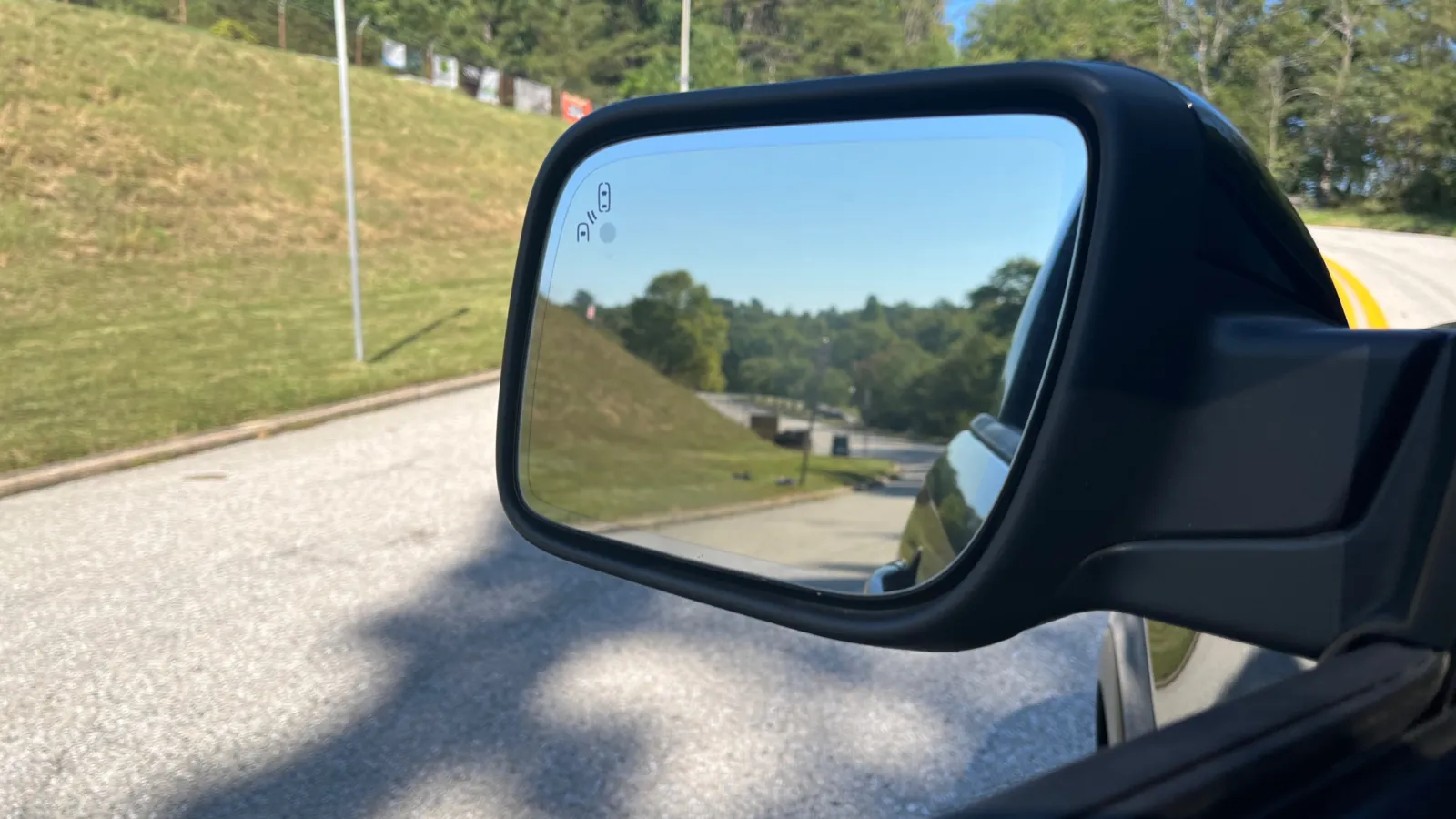 Ford Explorer photo 16