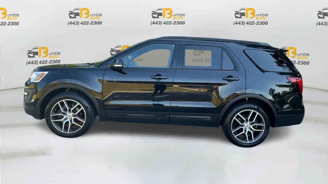 Ford Explorer photo 8