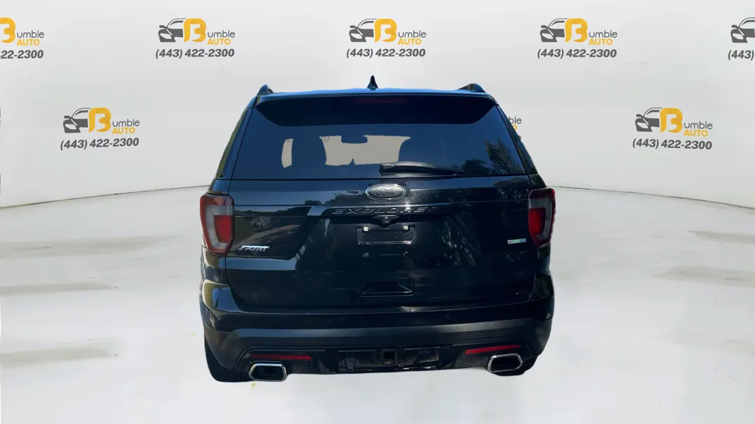 Ford Explorer photo 6