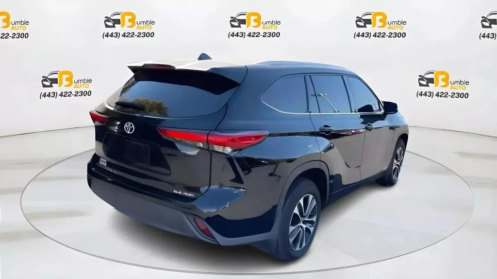 Toyota Highlander photo 3