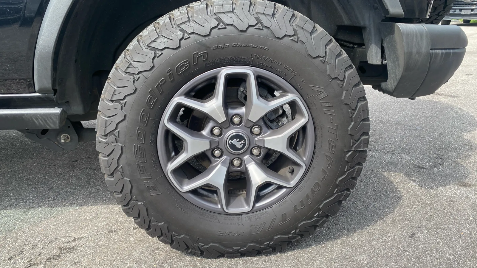 Ford Bronco photo 14