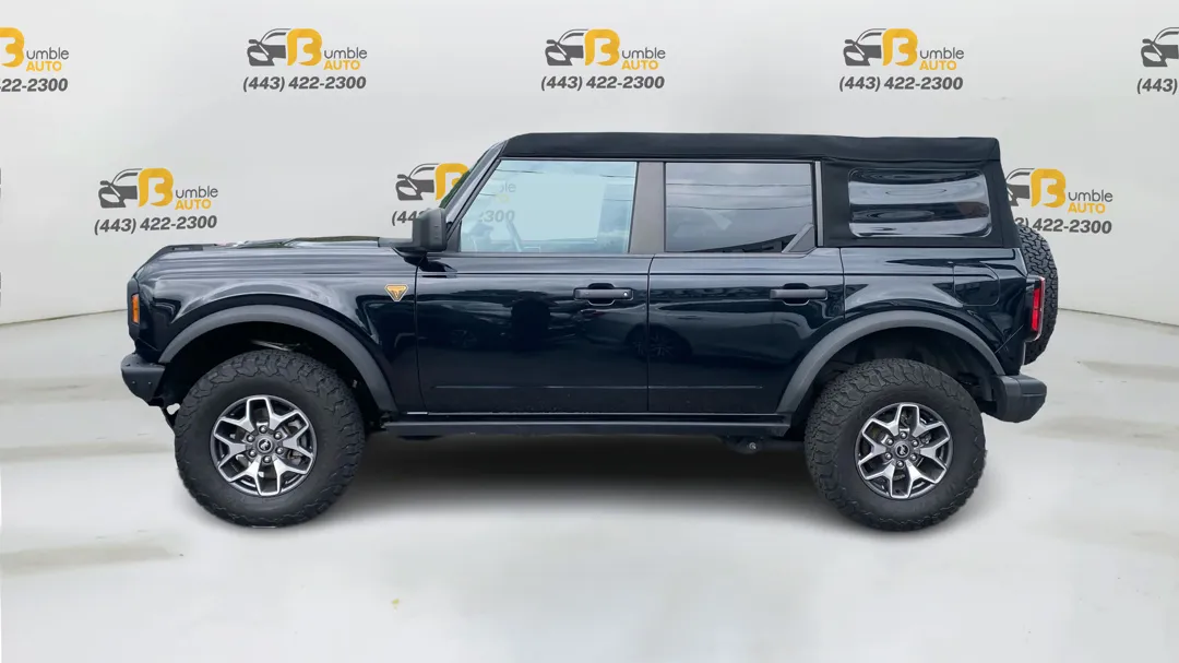 Ford Bronco photo 8