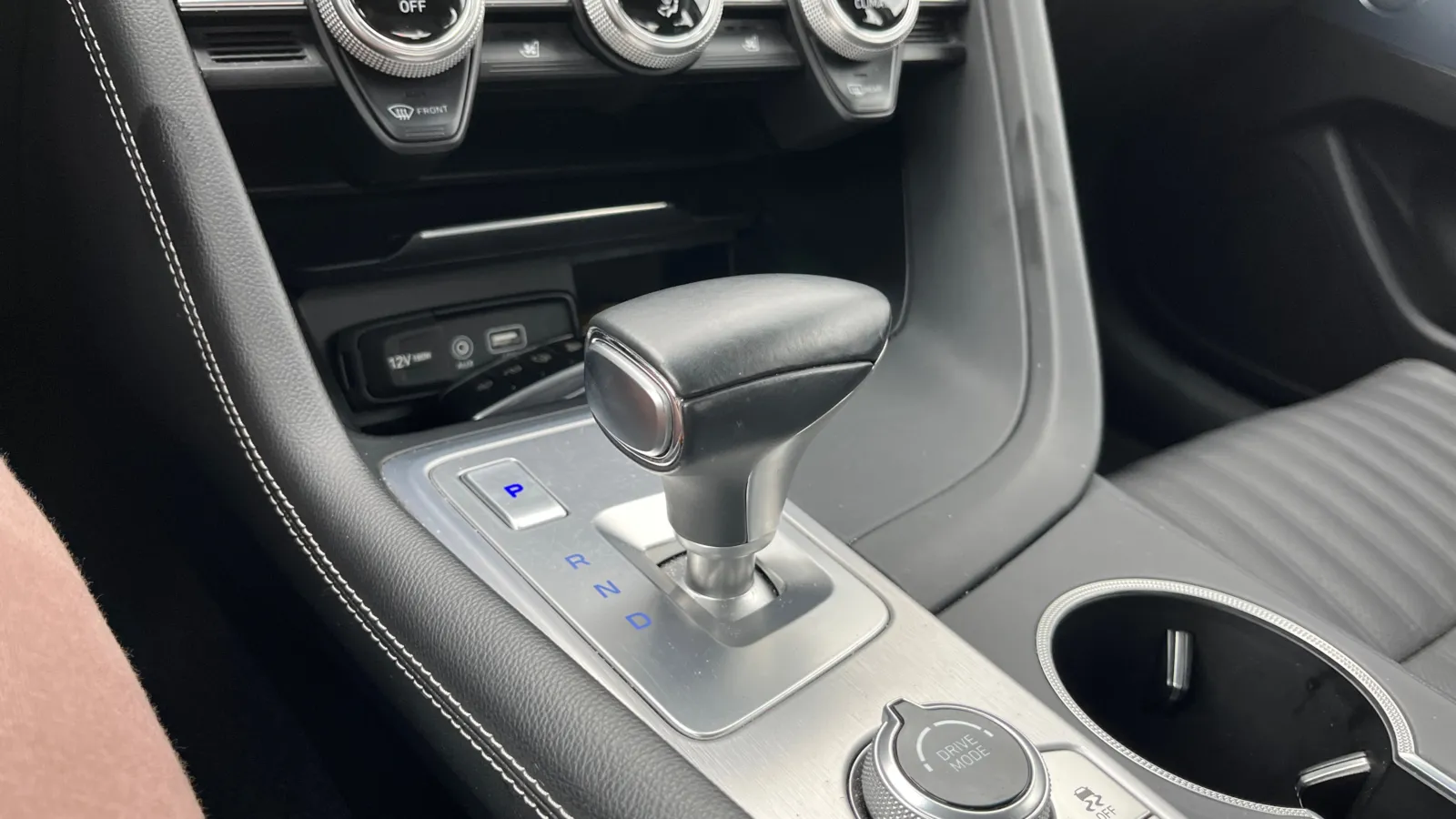 Genesis G70 photo 27