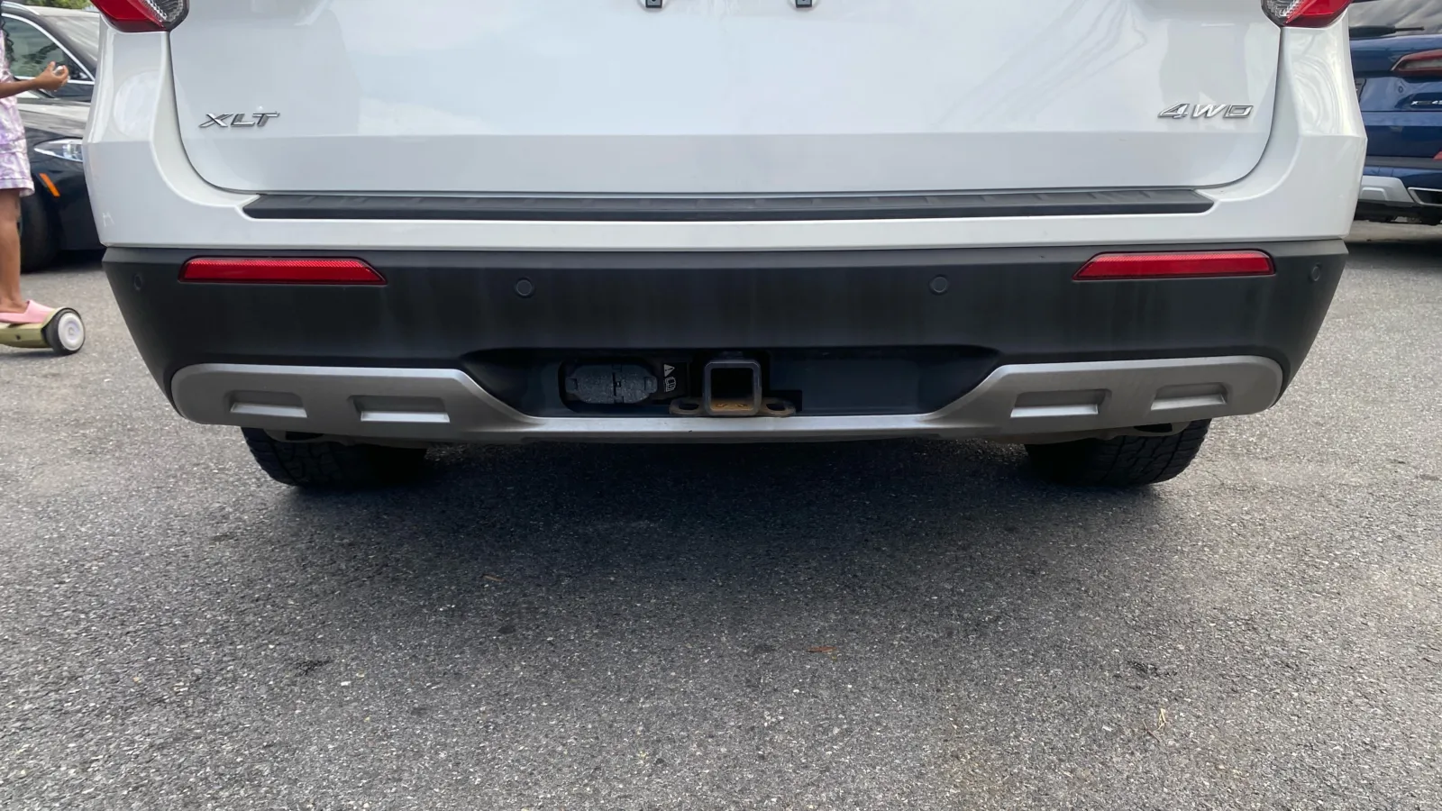 Ford Explorer photo 13