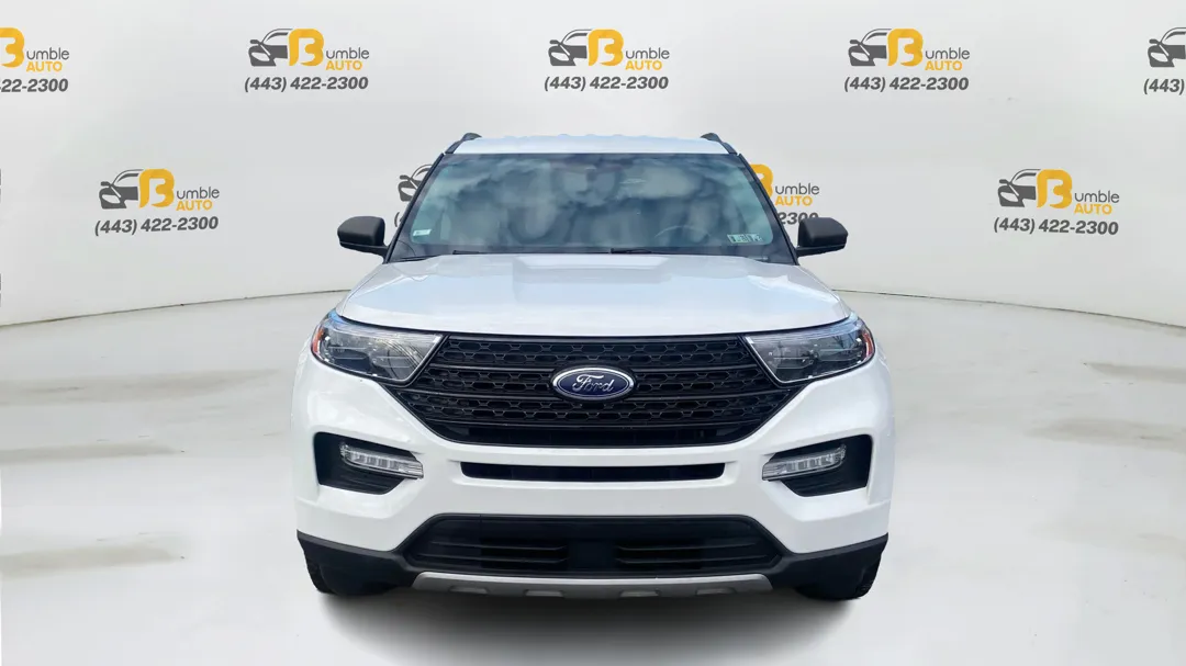 Ford Explorer photo 2