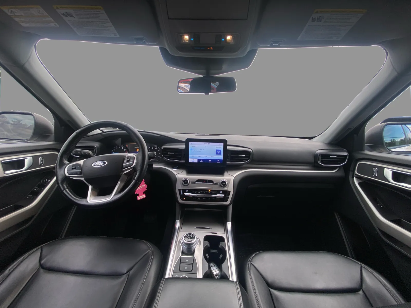 Ford Explorer photo 24