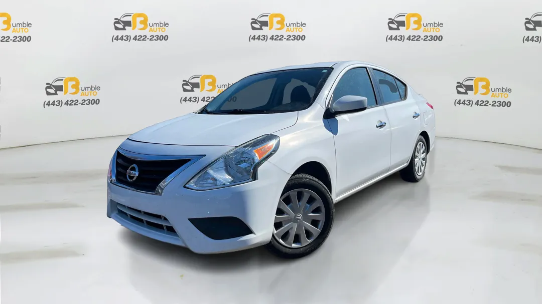 2019 Nissan Versa SV FWD photo