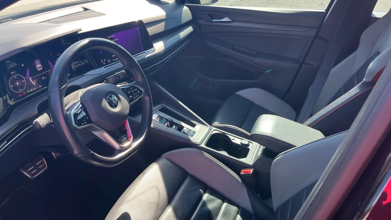 Volkswagen Golf GTI photo 15