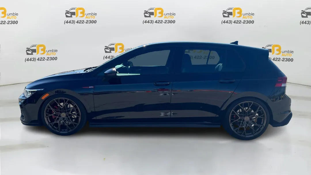 Volkswagen Golf GTI photo 8