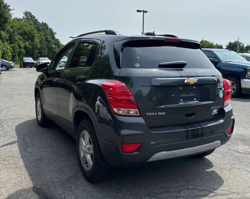 Chevrolet Trax photo 2