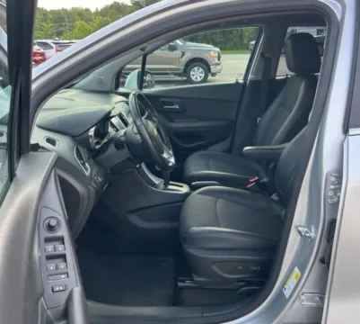 More photos of 2020 Chevrolet Trax LT Sport Utility 4D at Bumble Auto - Elkridge, MD