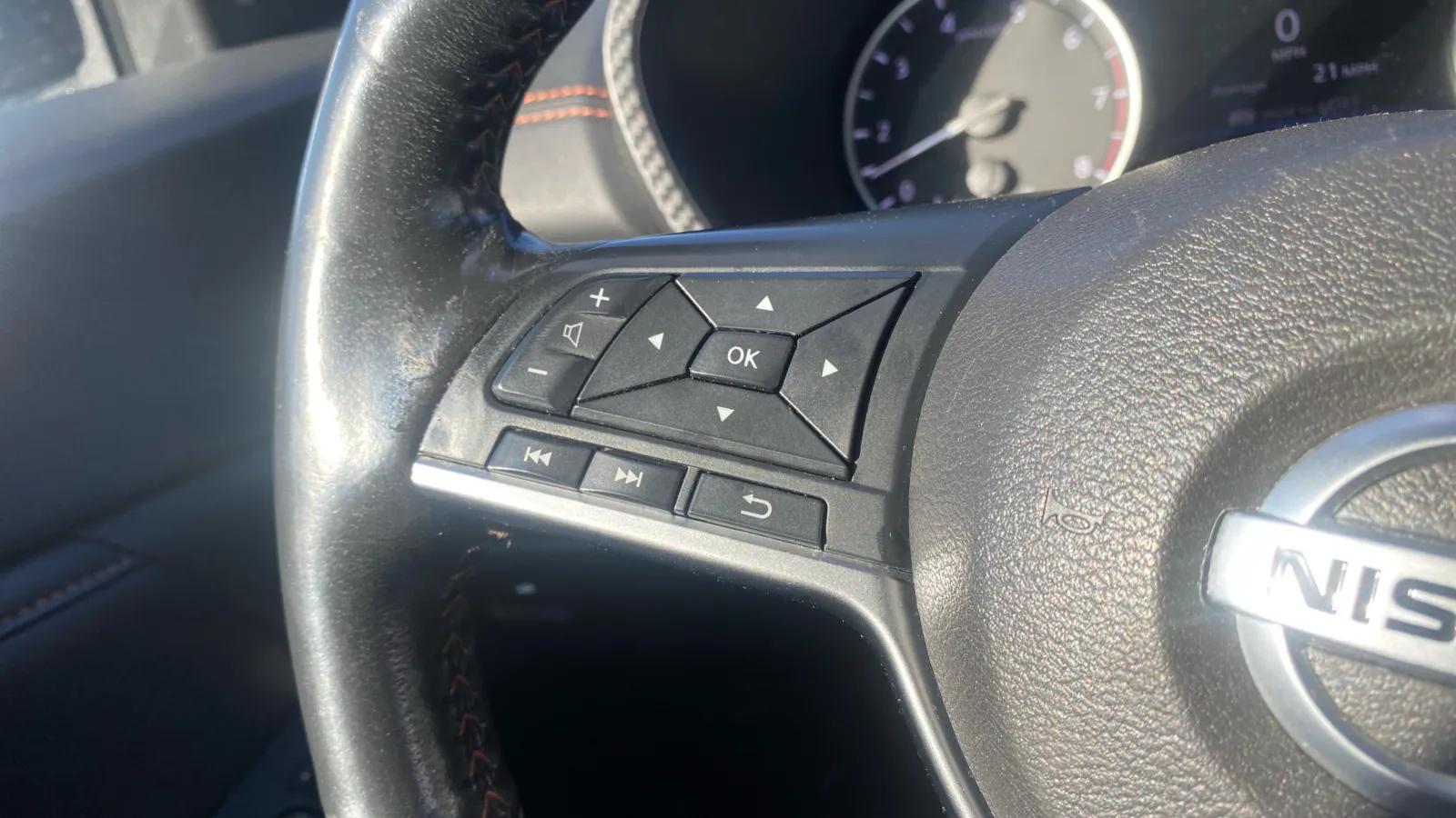 Nissan Sentra photo 29