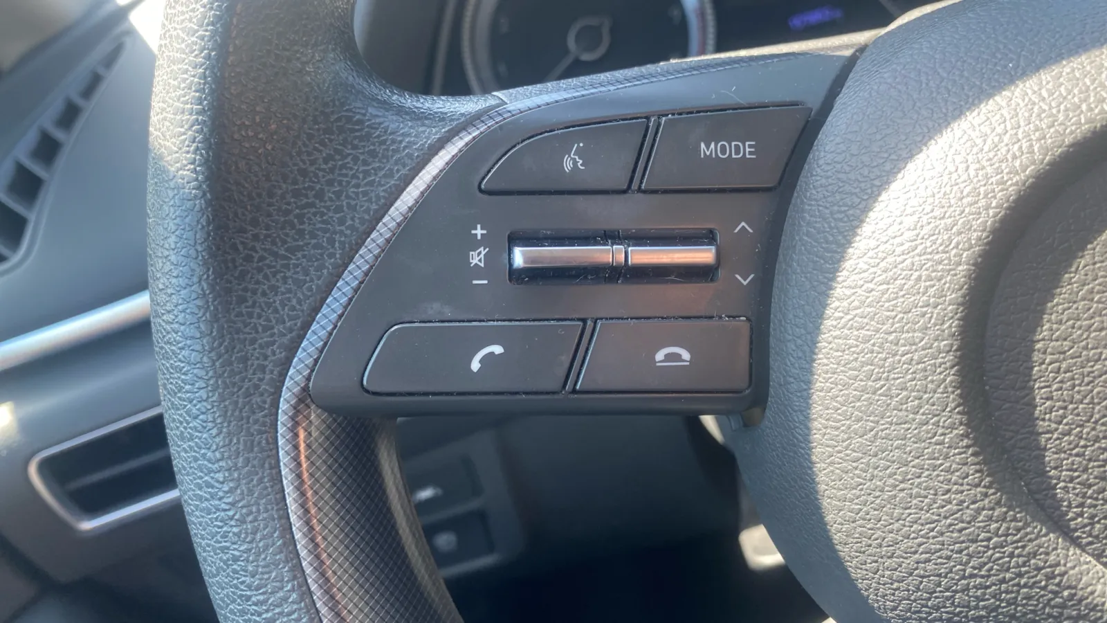 Hyundai Sonata photo 24