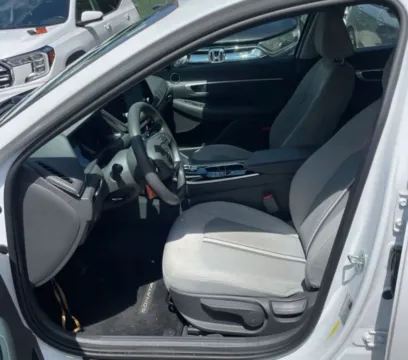 More photos of 2020 Hyundai Sonata SE Sedan 4D at Bumble Auto - Elkridge, MD