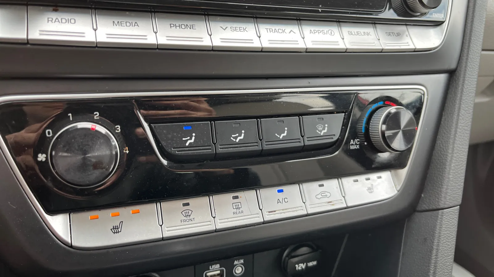 Hyundai Sonata photo 24