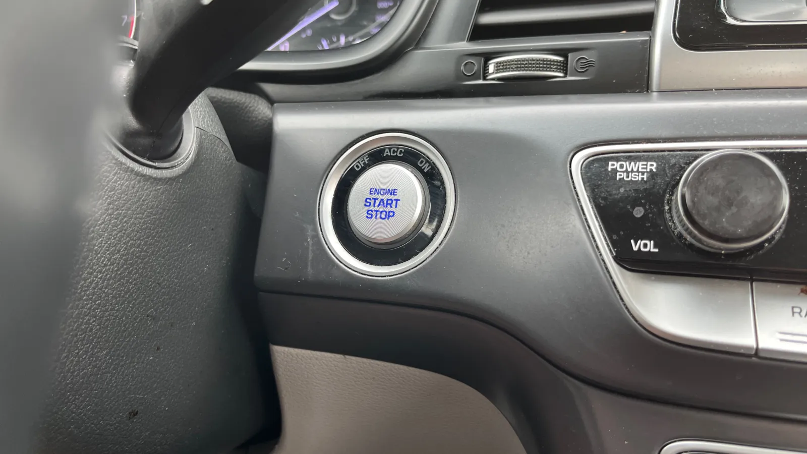 Hyundai Sonata photo 25