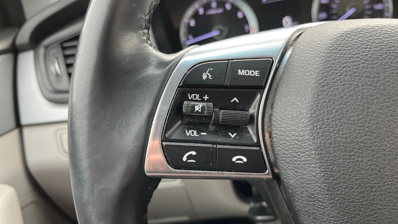 Hyundai Sonata photo 26