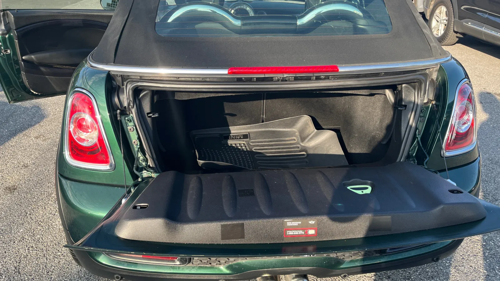 Mini Convertible photo 12