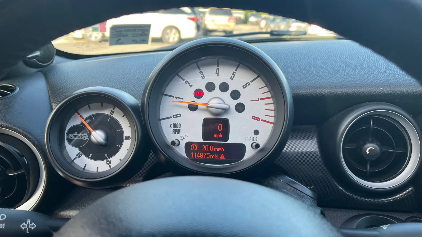 Mini Convertible photo 19