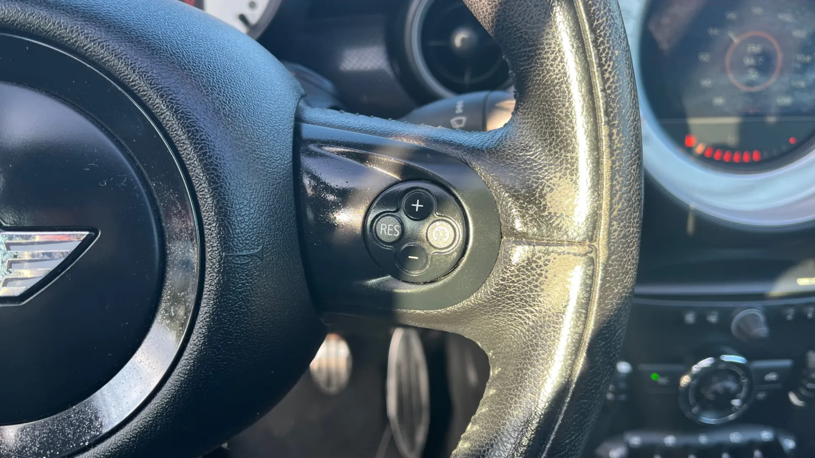 Mini Convertible photo 27