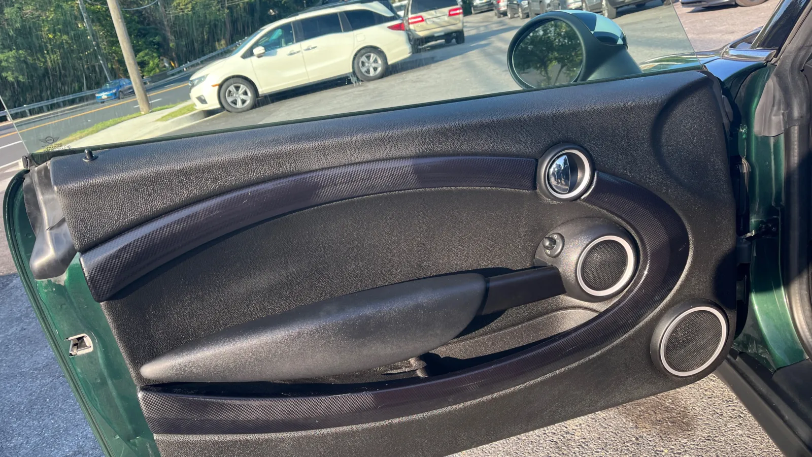 Mini Convertible photo 21