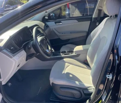 More photos of 2018 Hyundai Sonata SE Sedan 4D at Bumble Auto - Elkridge, MD