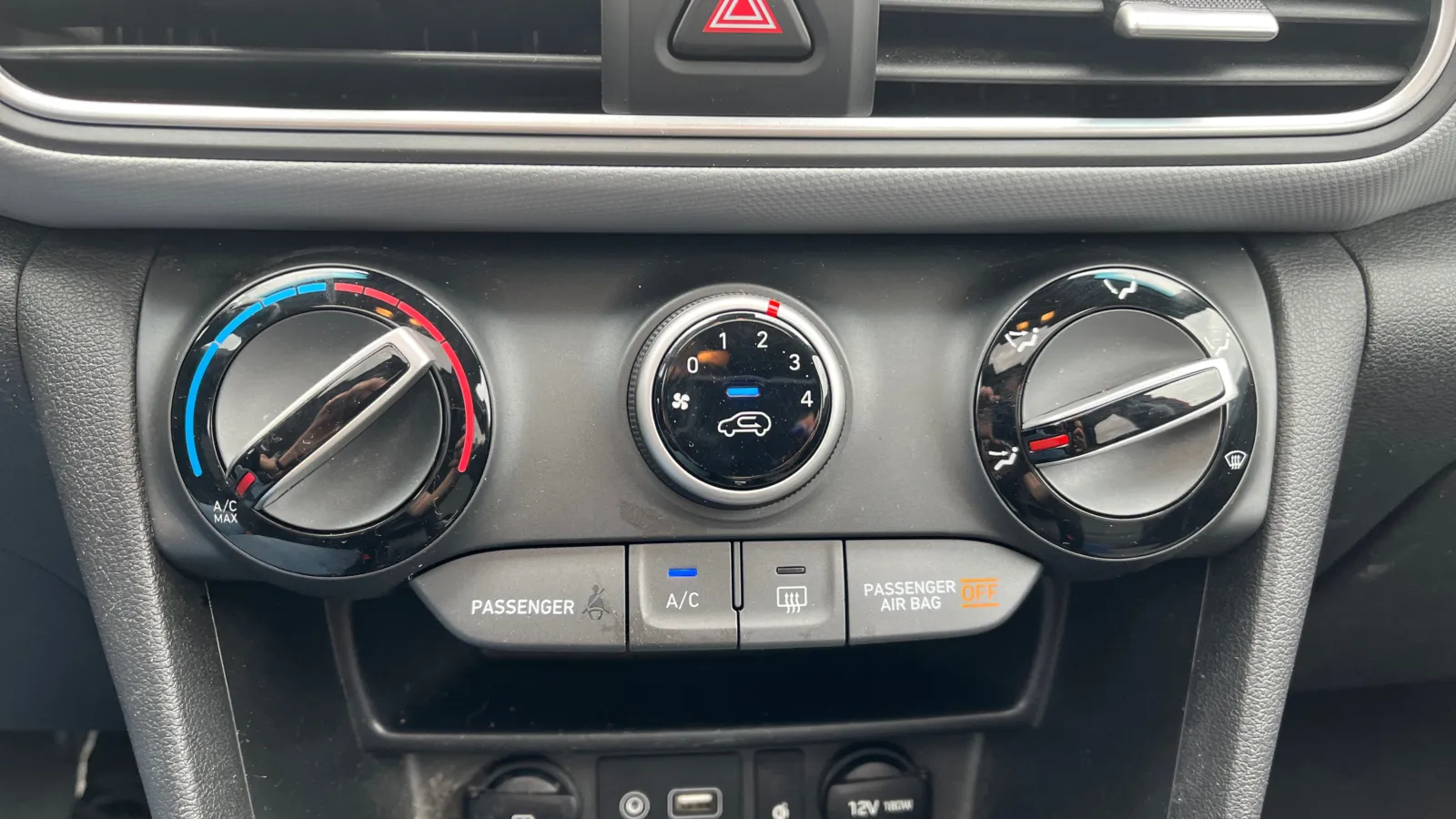 Hyundai Kona photo 24