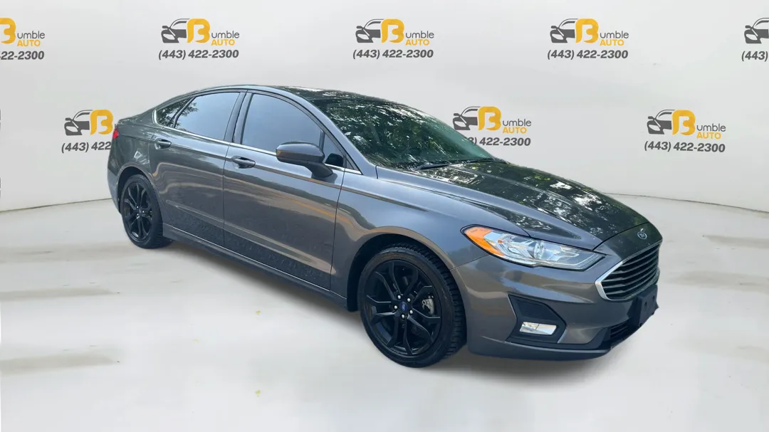 Ford Fusion photo 3