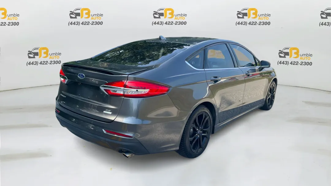 Ford Fusion photo 5