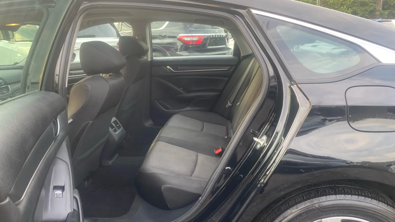Honda Accord photo 10