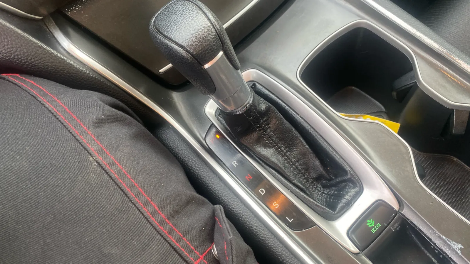 Honda Accord photo 30