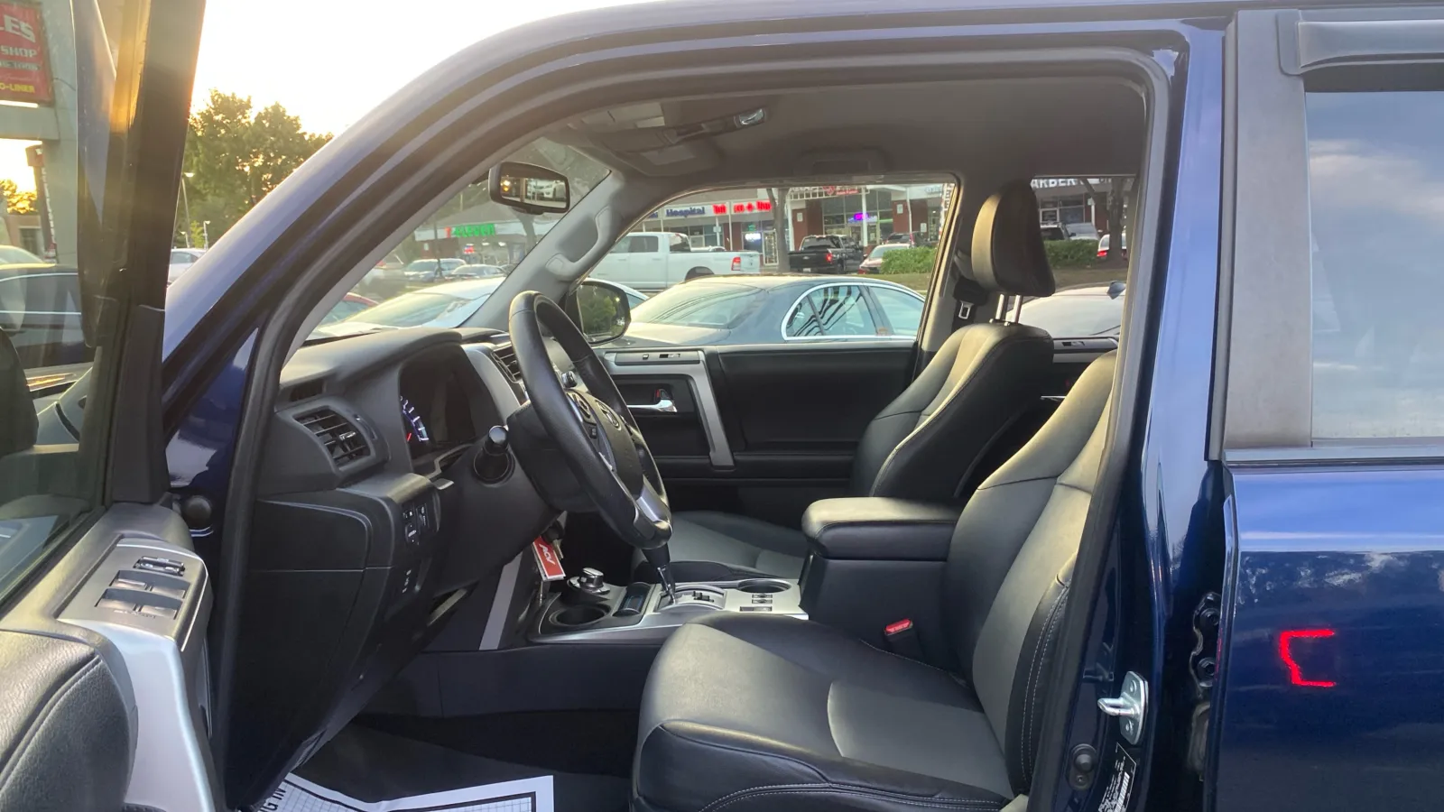 Toyota 4Runner photo 9