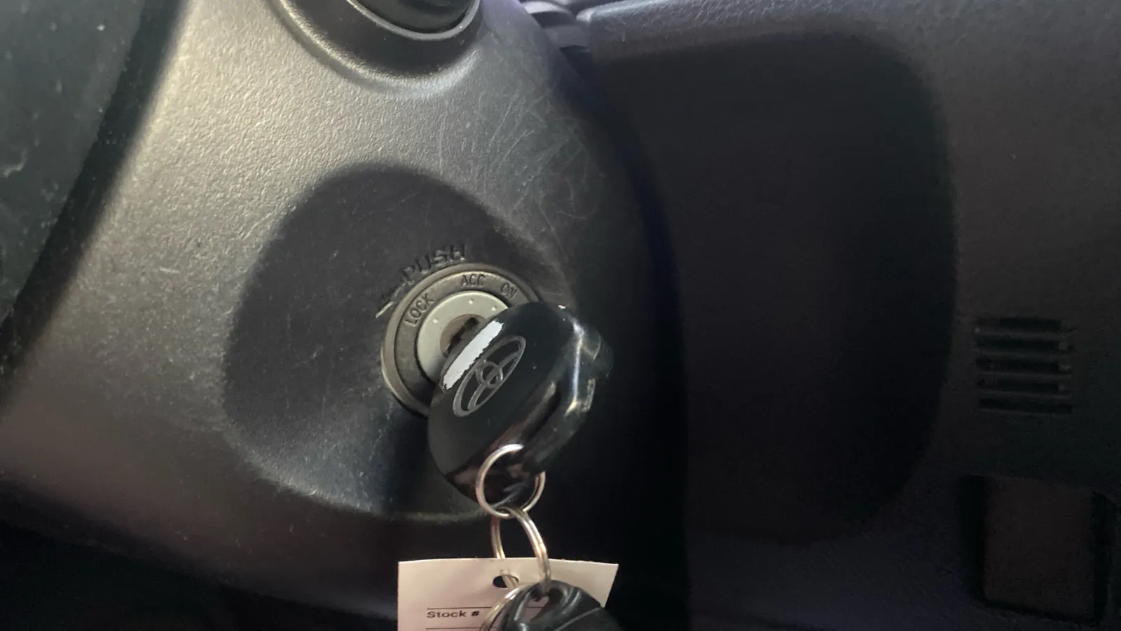 Toyota 4Runner photo 25