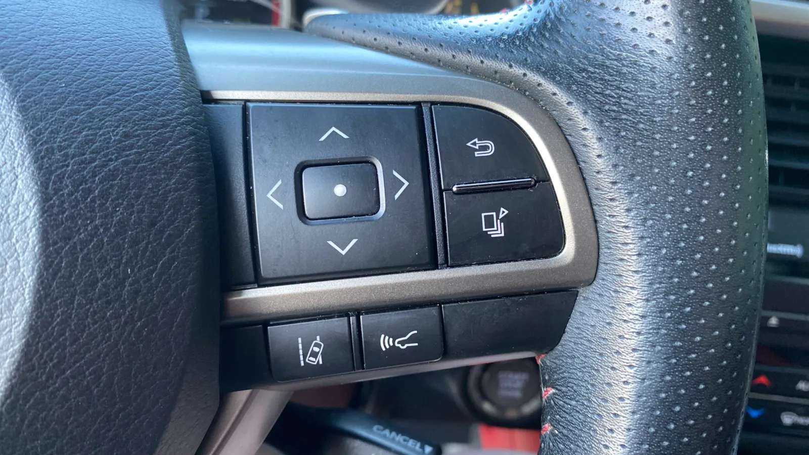 Lexus RX photo 31