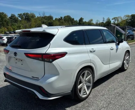 More photos of 2022 Toyota Highlander XSE Sport Utility 4D at Bumble Auto - Elkridge, MD