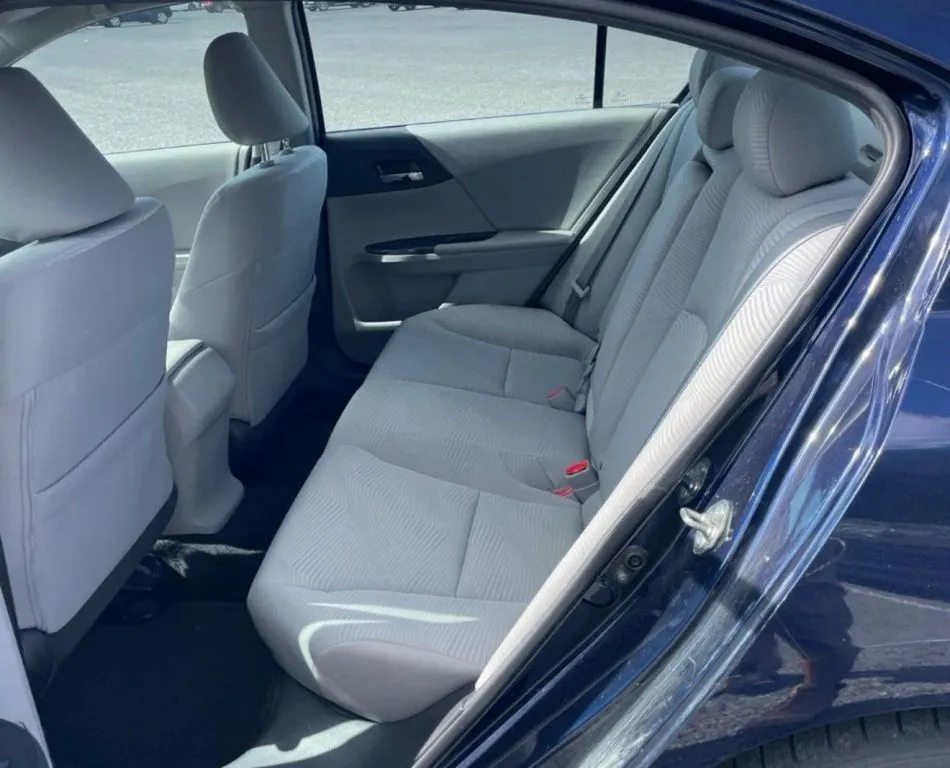 Honda Accord photo 6