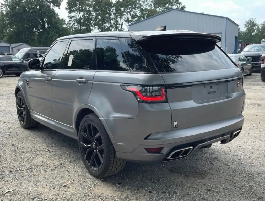 Land Rover Range Rover Sport photo 3