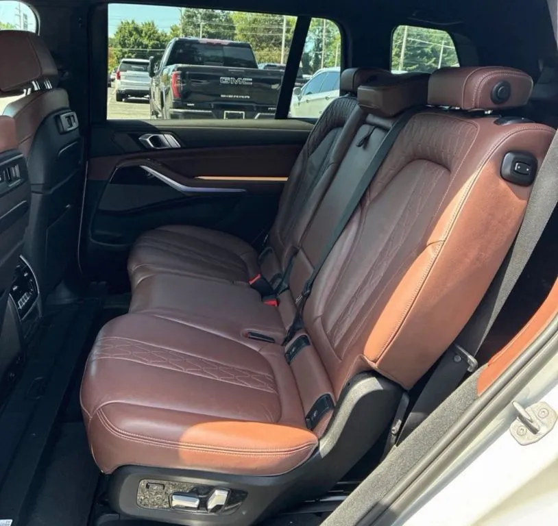 BMW X7 photo 6