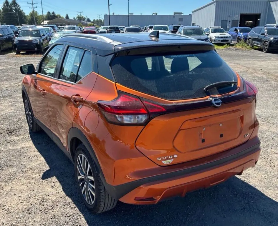 Nissan Kicks photo 2