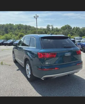 Photos of 2019 Audi Q7 55 TFSI Premium Plus Sport Utility 4D for sale in Elkridge, MD at Bumble Auto - Elkridge