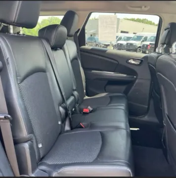 More photos of 2018 Dodge Journey Crossroad Sport Utility 4D at Bumble Auto - Elkridge, MD