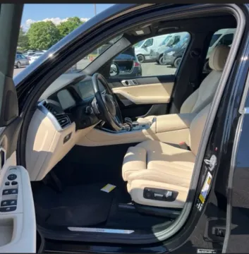 Another view of 2021 BMW X5 xDrive40i Sport Utility 4D for sale in Elkridge, MD at Bumble Auto - Elkridge