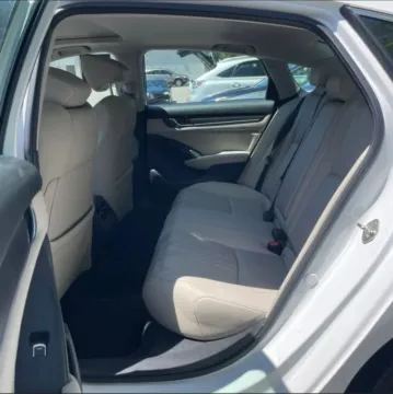 More photos of 2019 Honda Accord Hybrid EX-L Sedan 4D at Bumble Auto - Elkridge, MD