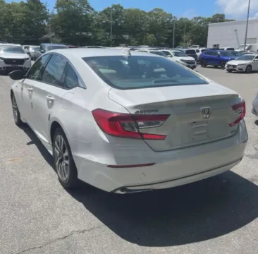Photos of 2019 Honda Accord Hybrid EX-L Sedan 4D for sale in Elkridge, MD at Bumble Auto - Elkridge