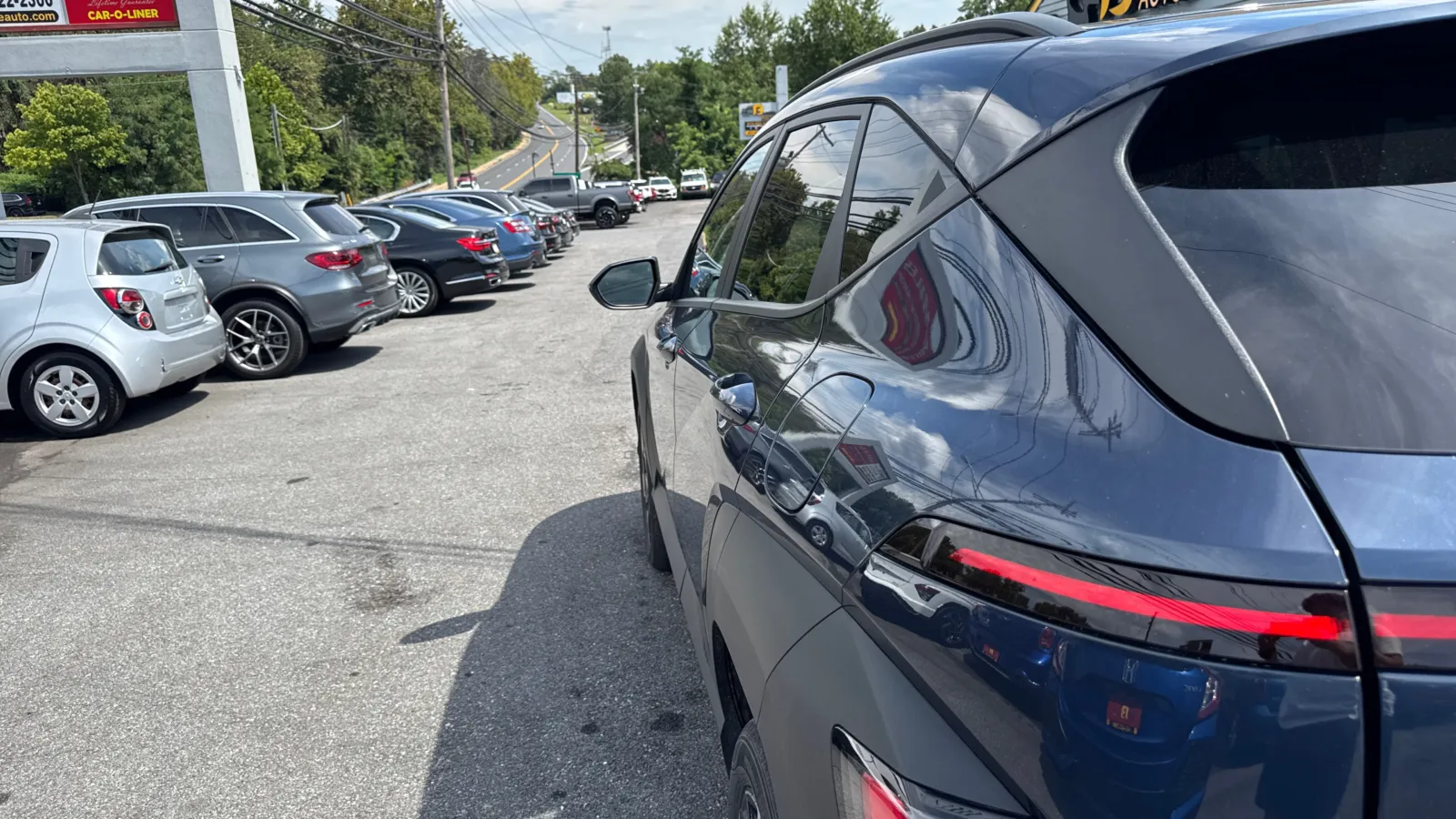 2024 Hyundai Kona SEL photo 3