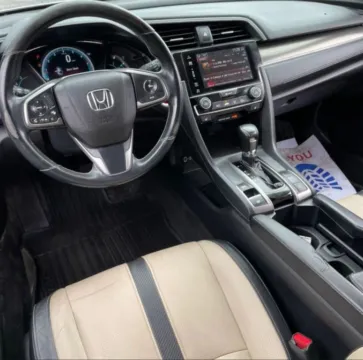 More photos of 2018 Honda Civic EX-L w/Navigation Hatchback 4D at Bumble Auto - Elkridge, MD