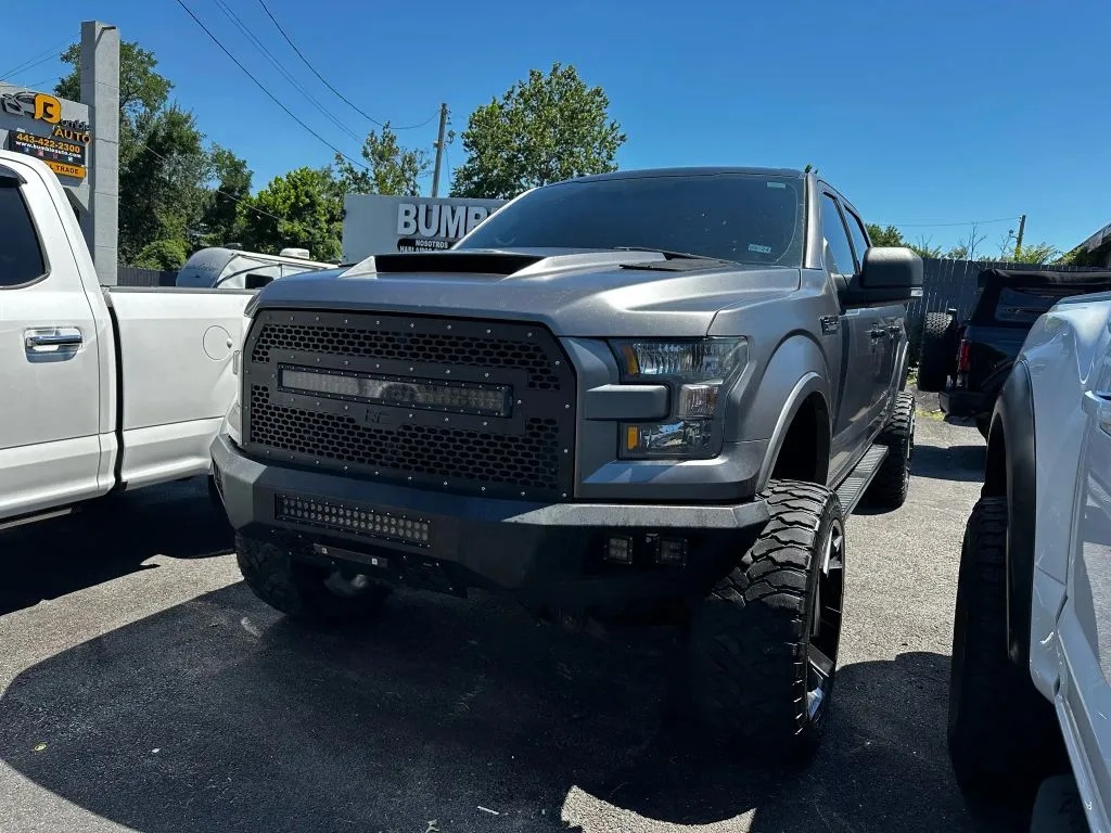 2017 Ford F-150 SuperCrew Cab XLT Pickup 4D 6 1/2 ft